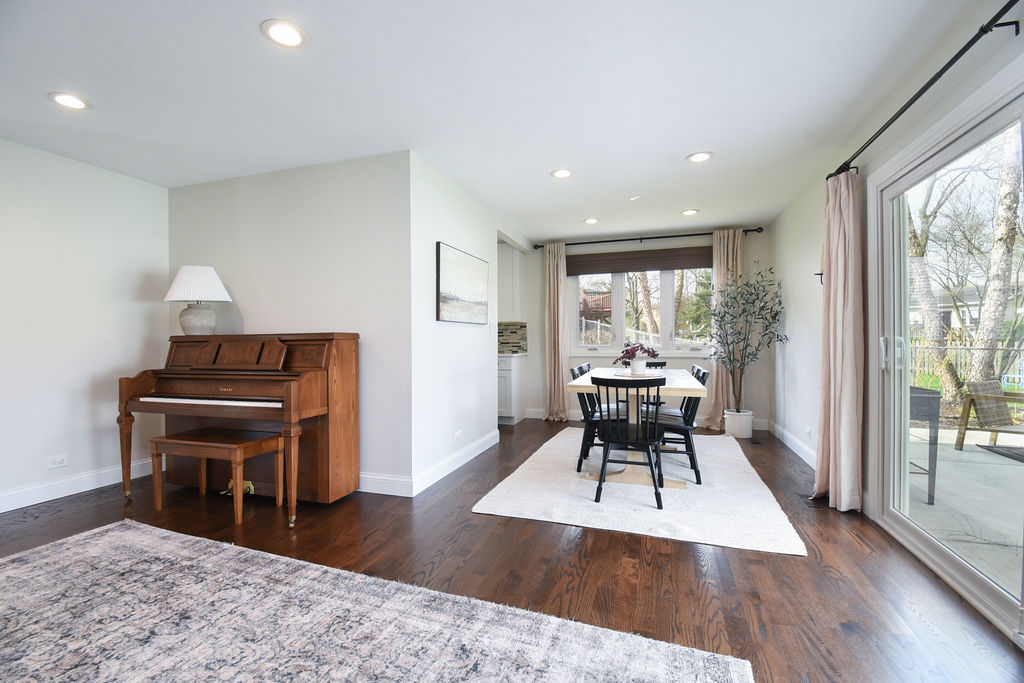 1112 North Old Bridge Road Palatine, IL 60067 - Photo 7 of 29