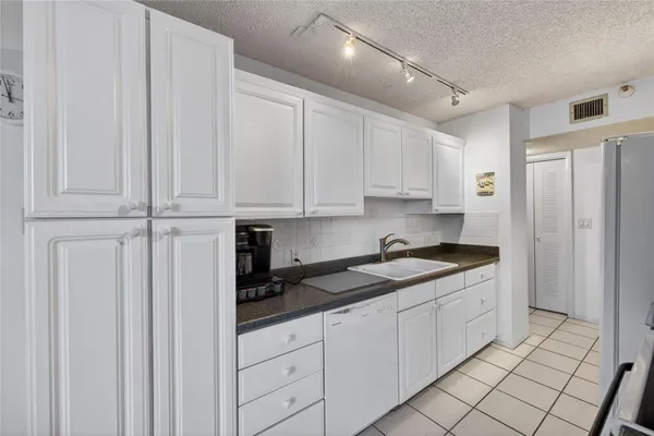 $435,000 | 1500 North Ocean Boulevard, Unit 203, Pompano Beach, FL 33062