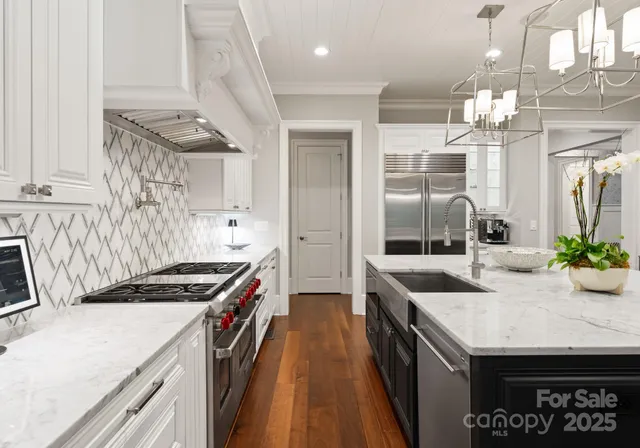 $2,085,000 | 4611 Harper Court, Charlotte, NC 28210