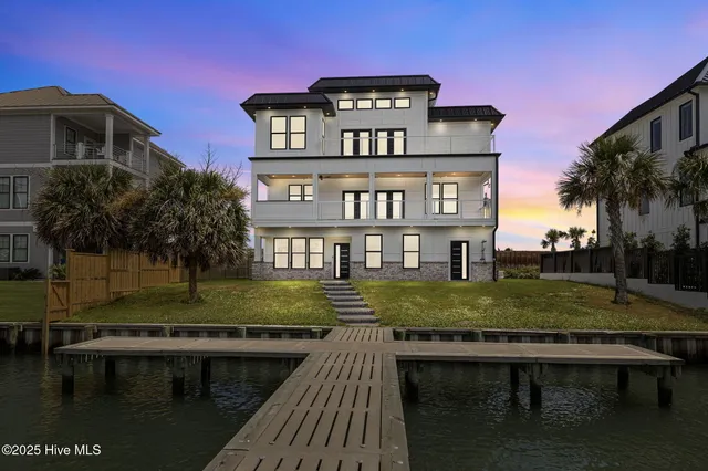 $2,399,900 | 208 Radio Island Road, Morehead City, NC 28516