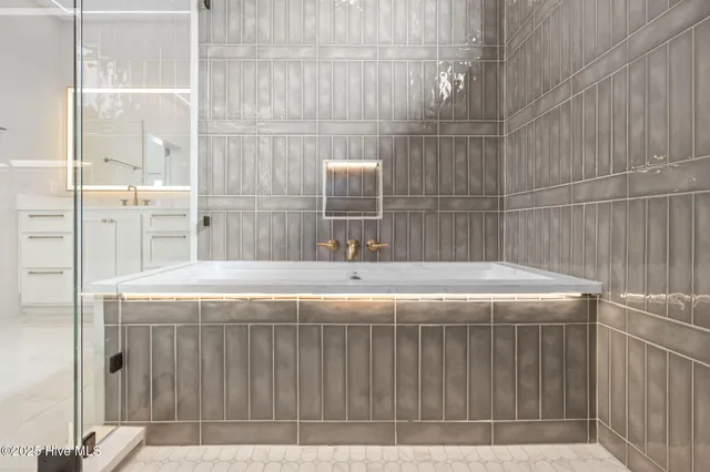 $2,399,900 | 208 Radio Island Road, Morehead City, NC 28516