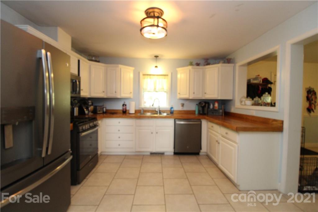 2532 Zacks Farm Road Lenoir, NC 28645 - Photo 16 of 40 Gallery Image 16