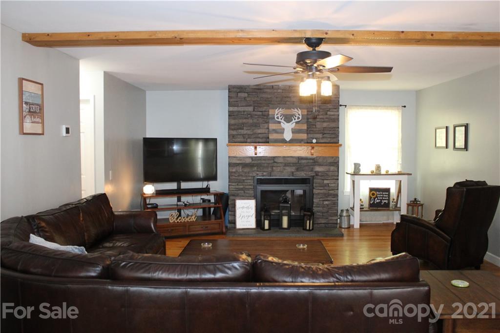 2532 Zacks Farm Road Lenoir, NC 28645 - Photo 9 of 40 Gallery Image 9