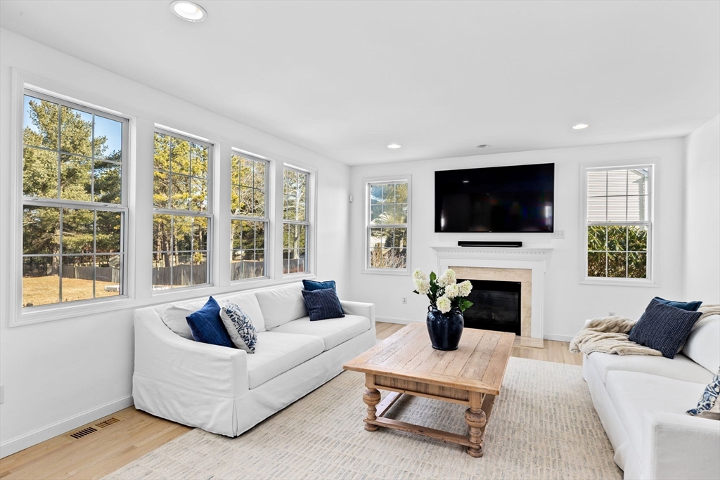 550 Raymond Road Plymouth, MA 02360 - Photo 11 of 41 Gallery Image 11