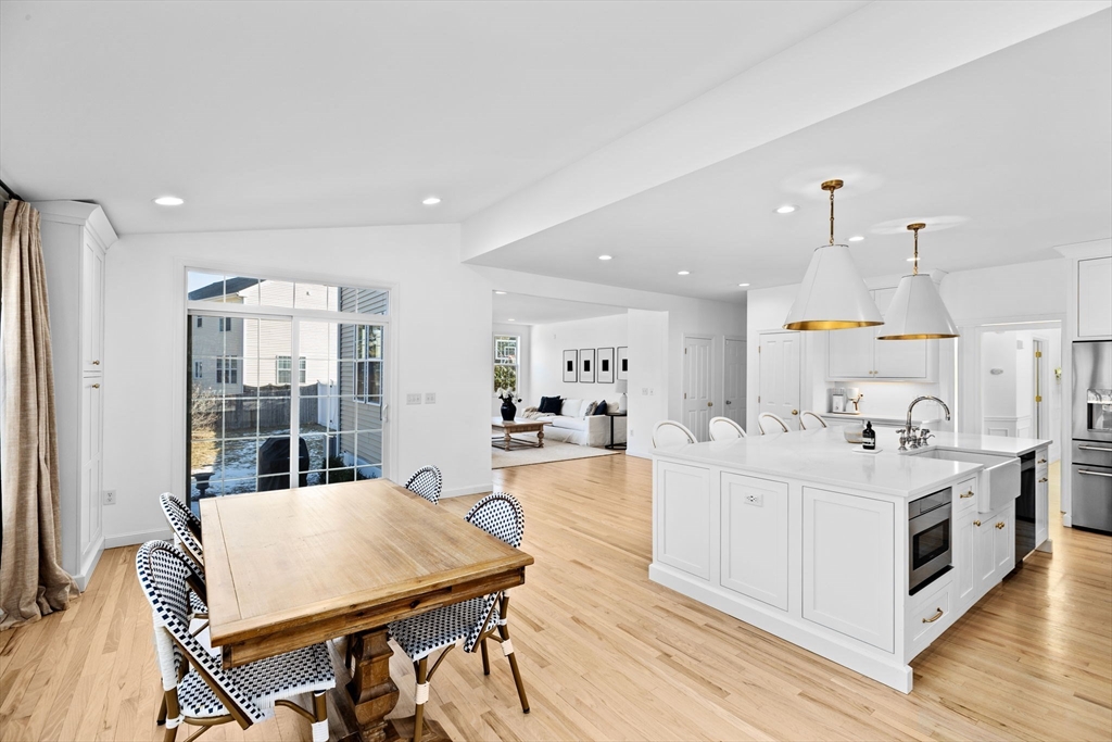 550 Raymond Road Plymouth, MA 02360 - Photo 4 of 41 Gallery Image 4
