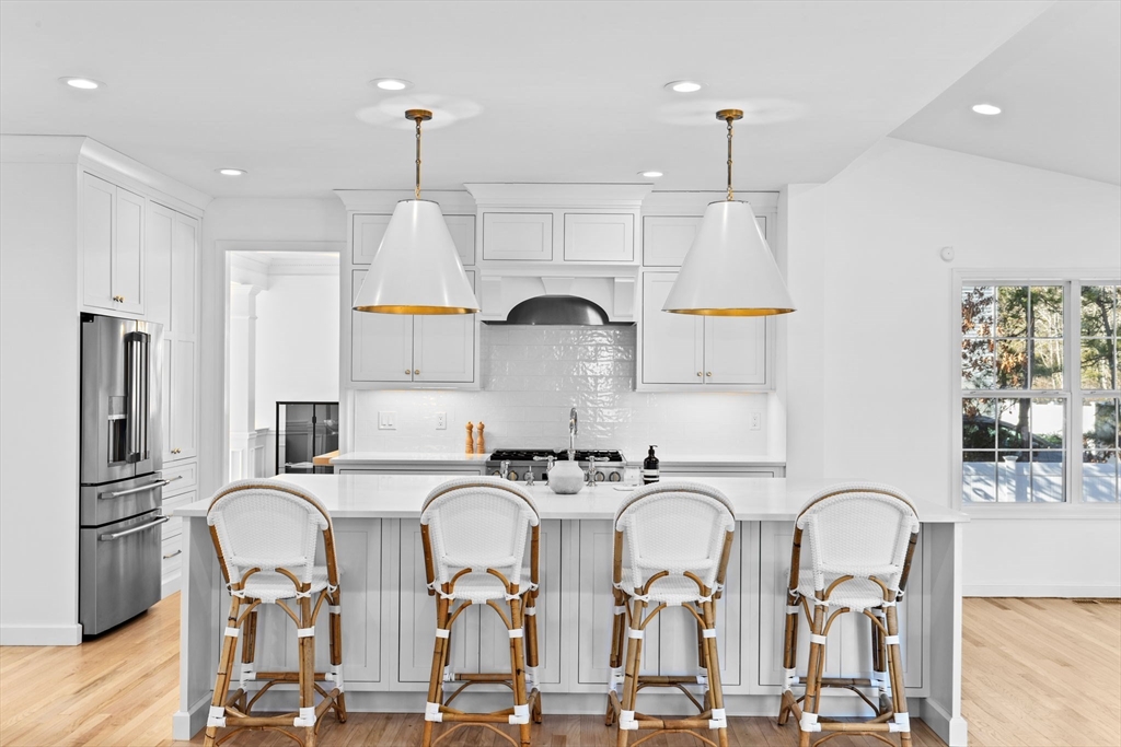 550 Raymond Road Plymouth, MA 02360 - Photo 10 of 41 Gallery Image 10
