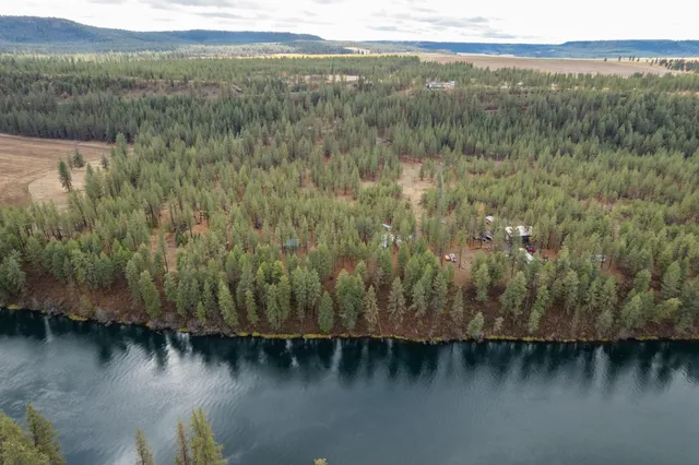 $689,000 | 52282 Woods Lane East, Ford, WA 99013