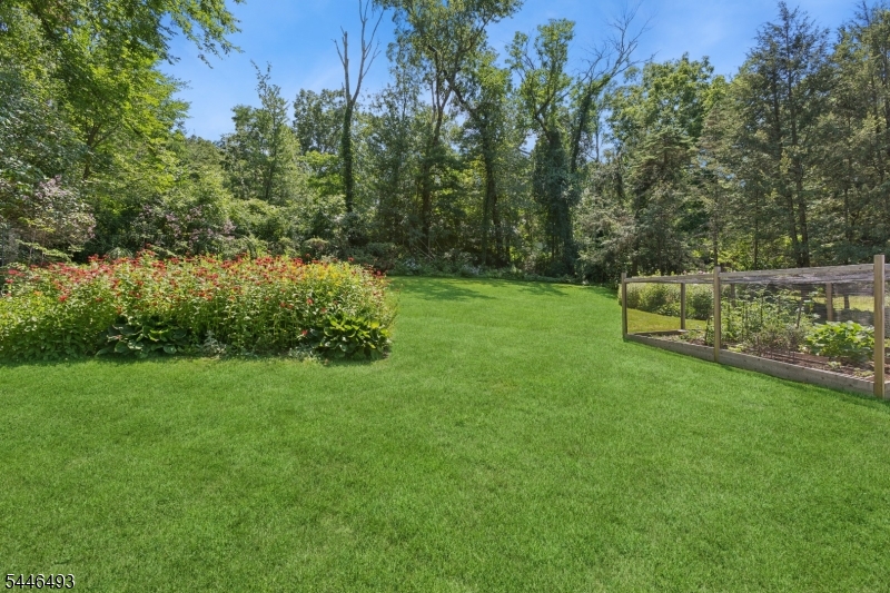 139 Long View Terrace Gillette, NJ 07933 - Photo 12 of 39