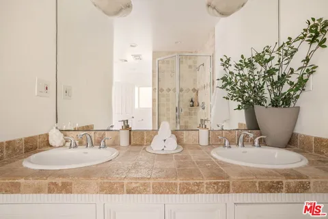 $2,698,000 | 1220 North Norman Place, Los Angeles, CA 90049