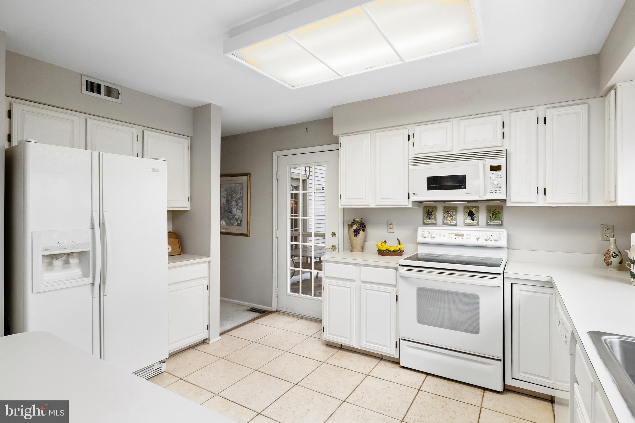 7 Copper Tree Court Mount Laurel, NJ 08054 - Photo 12 of 30