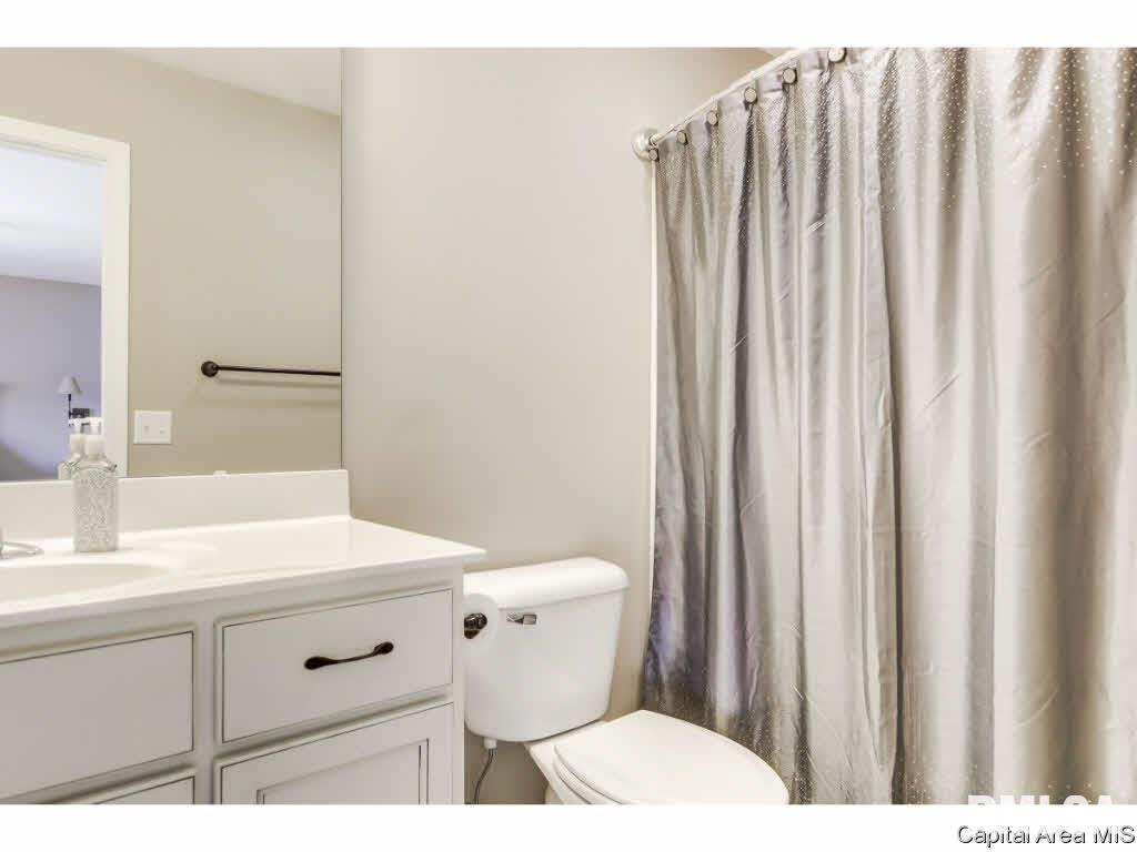 4512 Castle Pines Drive Springfield, IL 62711 - Photo 15 of 29 Gallery Image 15