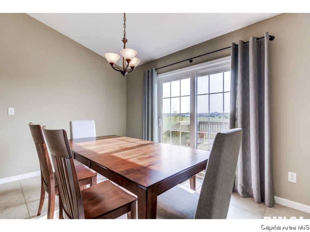 4512 Castle Pines Drive Springfield, IL 62711 - Photo 9 of 29 Gallery Image 9