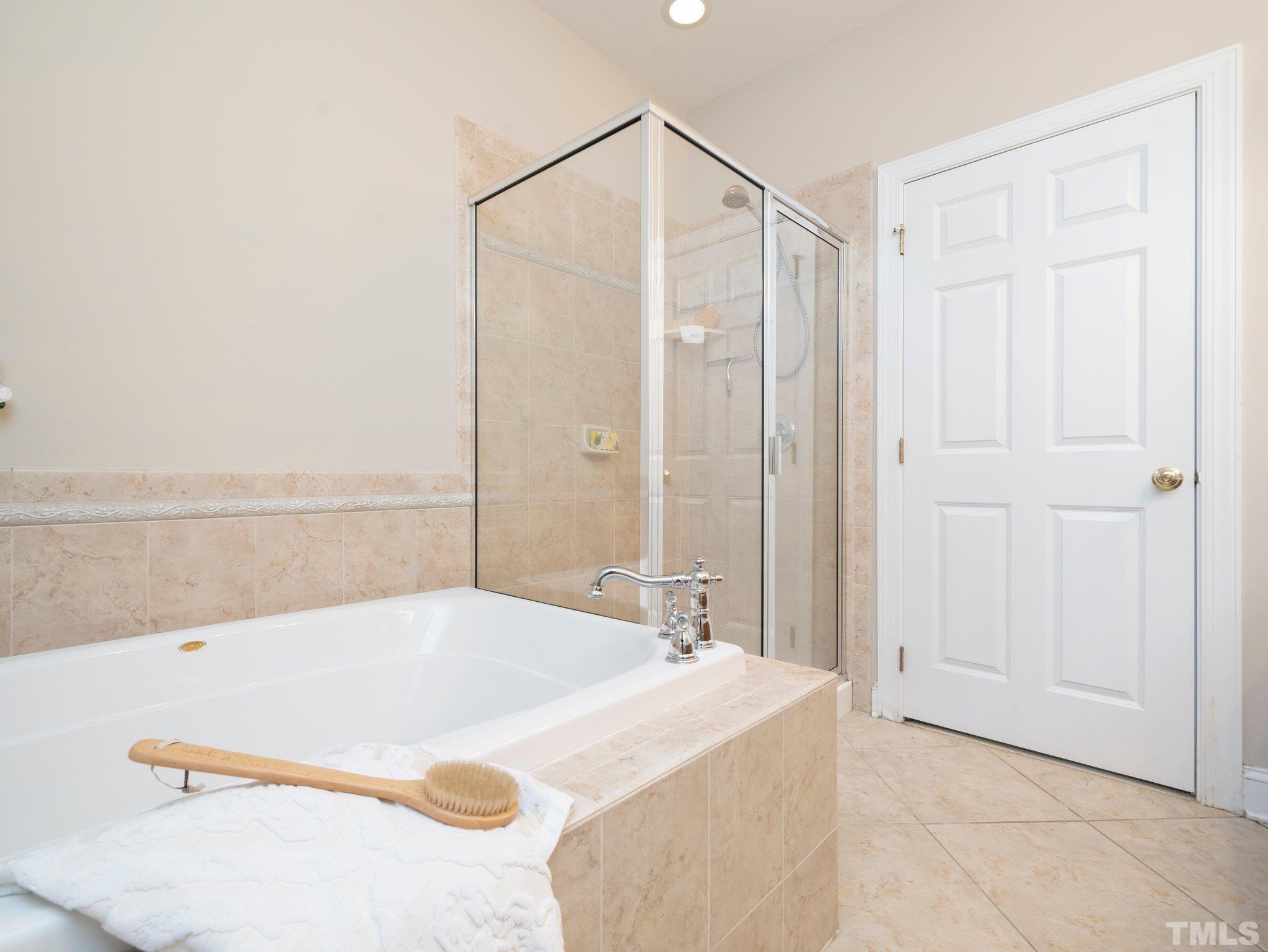 10124 Mizner Lane Raleigh, NC 27617 - Photo 19 of 31 Gallery Image 19