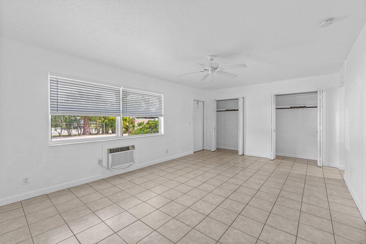 751 Hummingbird Way, Unit 2 North Palm Beach, FL 33408 - Photo 7 of 18 015-751HummingbirdWay-Unit1-NorthPalmBea