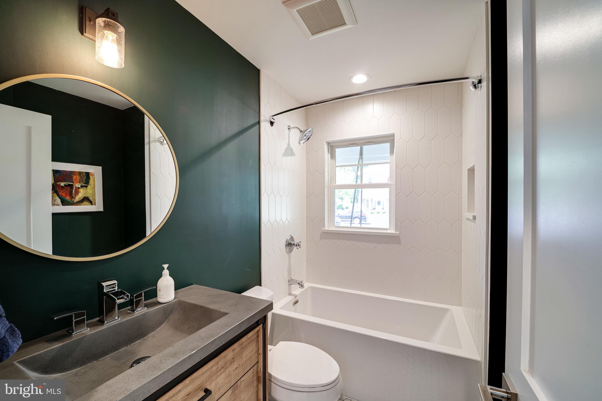 1605 Baltimore Road Alexandria, VA 22308 - Photo 17 of 49 Gallery Image 17
