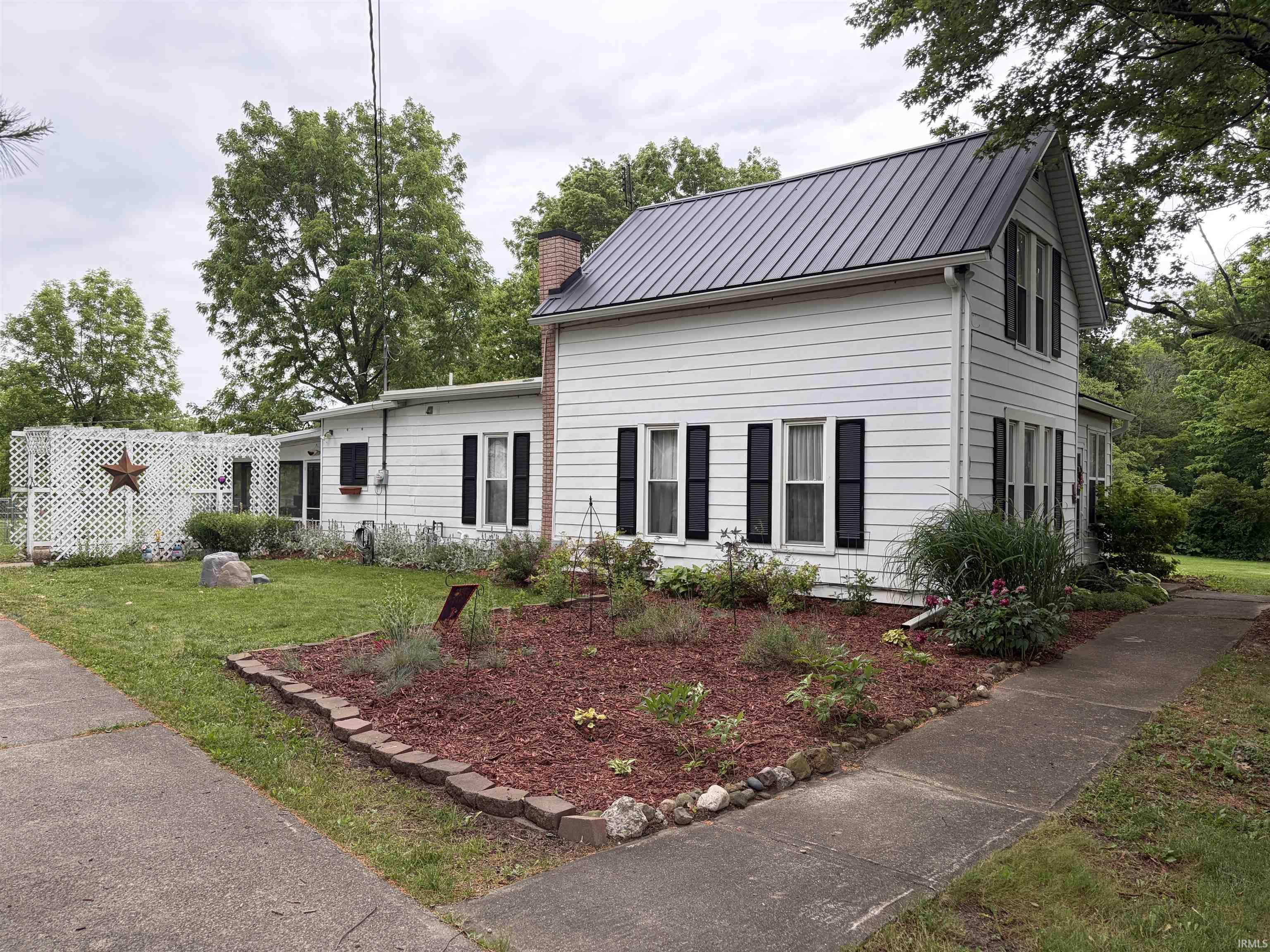 1329 Wooster Road Winona Lake, IN 46590 - Photo 2 of 2