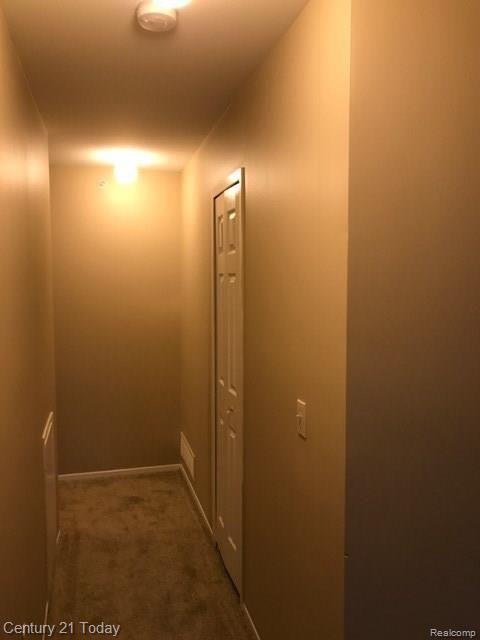 22168 Cape Cod Way, Unit 27 Farmington, MI 48336 - Photo 9 of 24