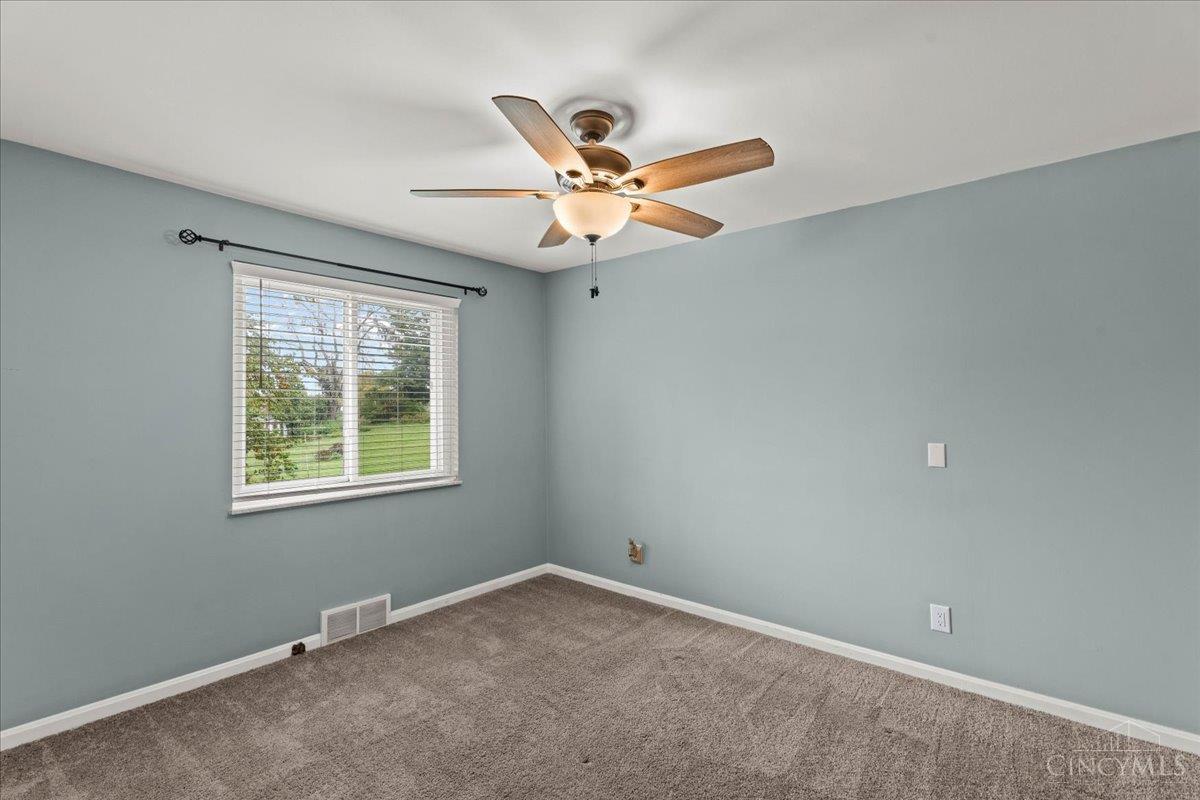 4760 Boomer Road Cincinnati, OH 45247 - Photo 14 of 37 Gallery Image 14