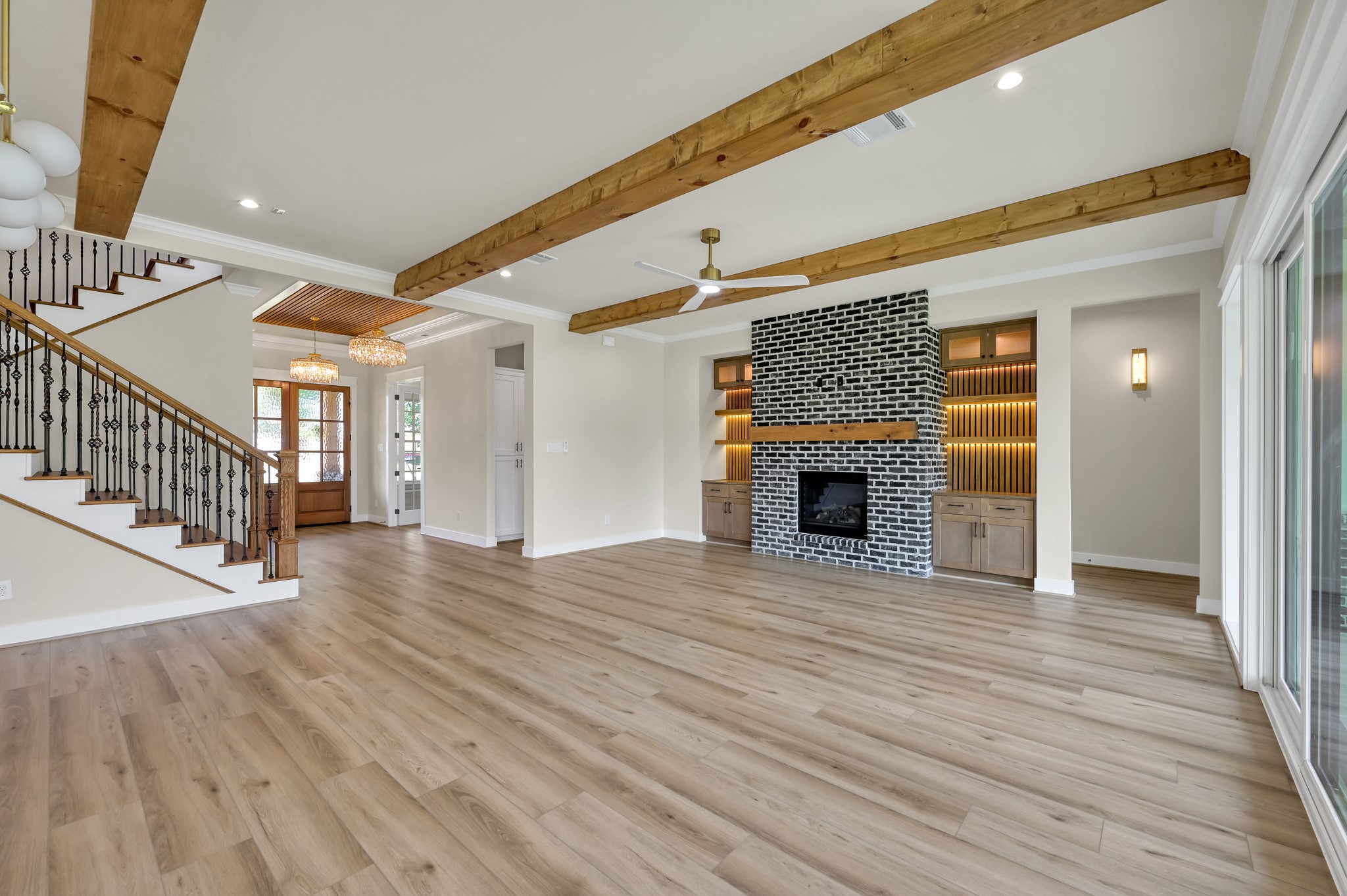 24816 Two Rivers Road Montgomery, TX 77316 - Photo 16 of 50 Beautiful Custom Living Room