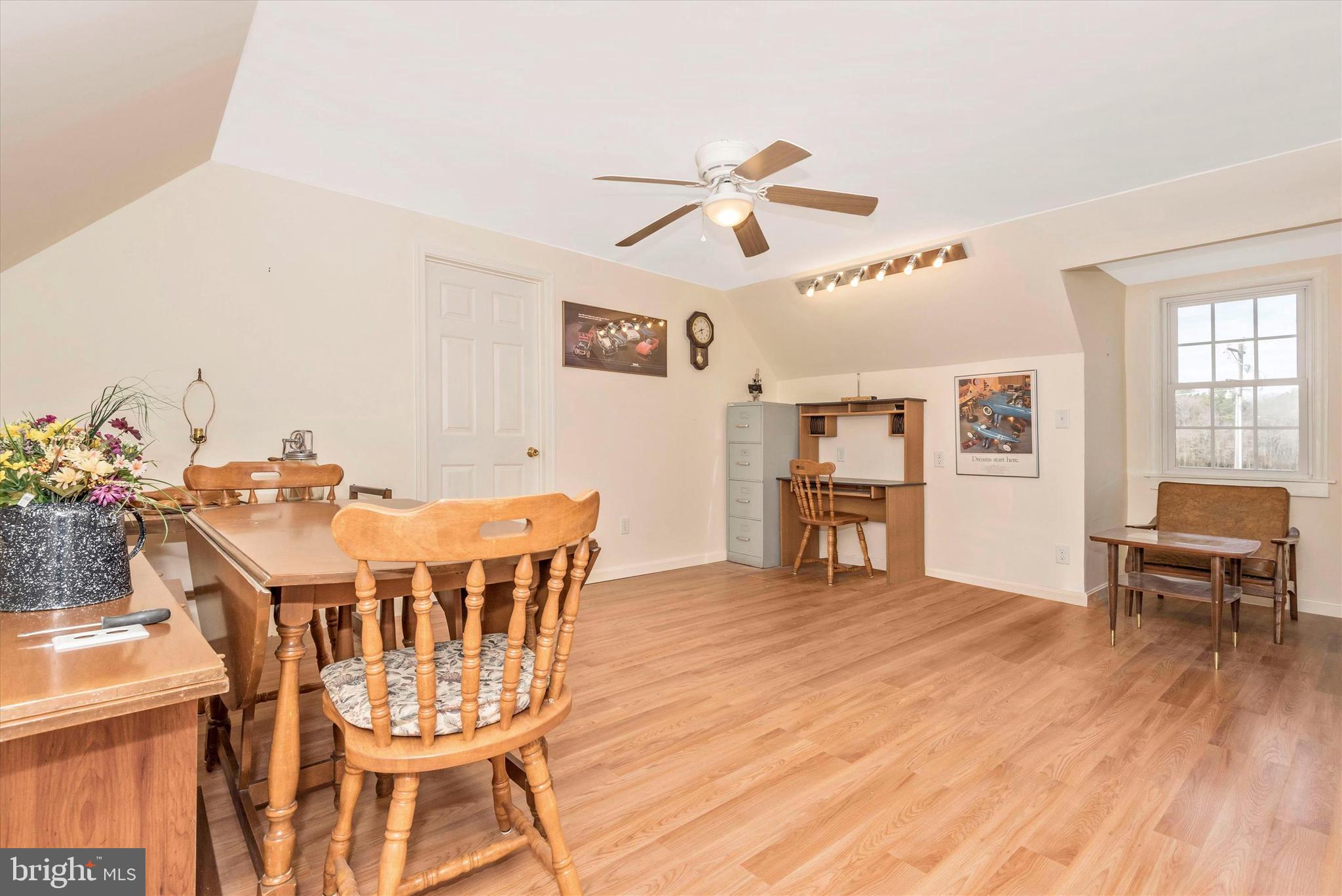 28151 Oneals Road Seaford, DE 19973 - Photo 39 of 58 Finished Upper Family room