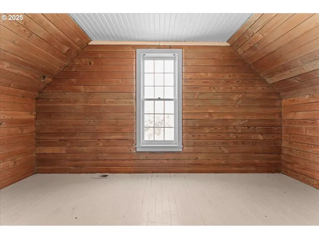 $720,000 | 36175 Highway 213, Molalla, OR 97038