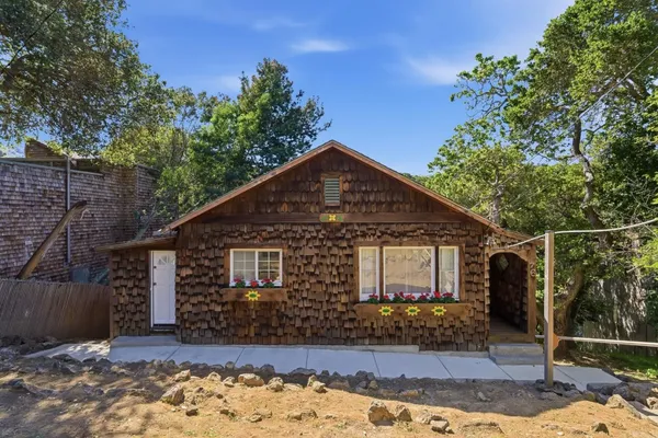$1,695,000 | 76 Fay Avenue, San Carlos, CA 94070