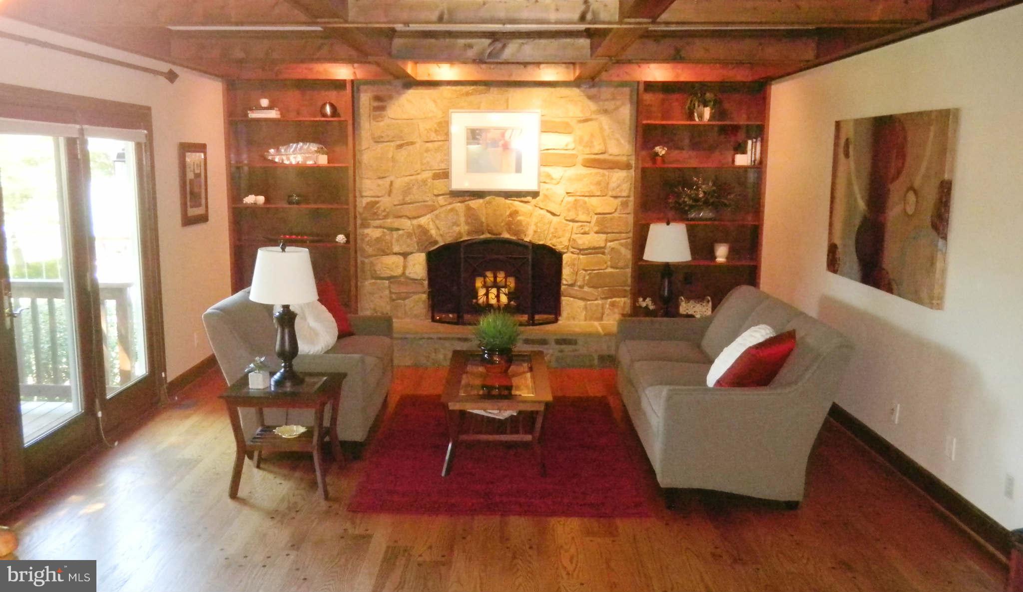 13303 Query Mill Road North Potomac, MD 20878 - Photo 13 of 30 Family Room