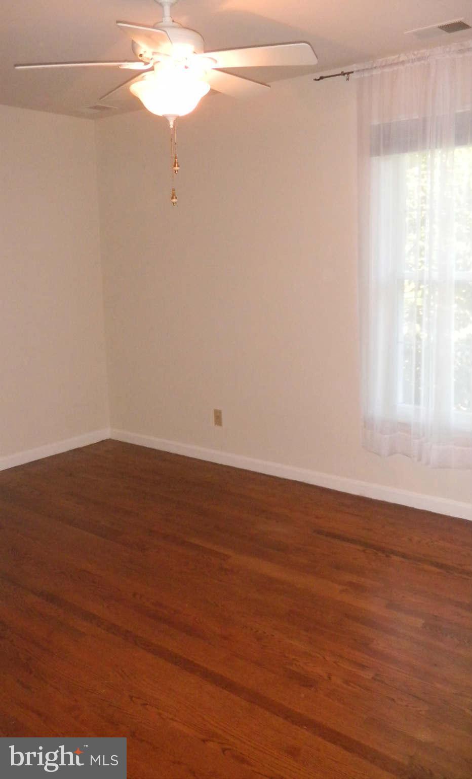 13303 Query Mill Road North Potomac, MD 20878 - Photo 25 of 30 Bedroom 3