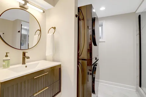 $600,000 | 2139 South Oxford Street, Arlington, VA 22204