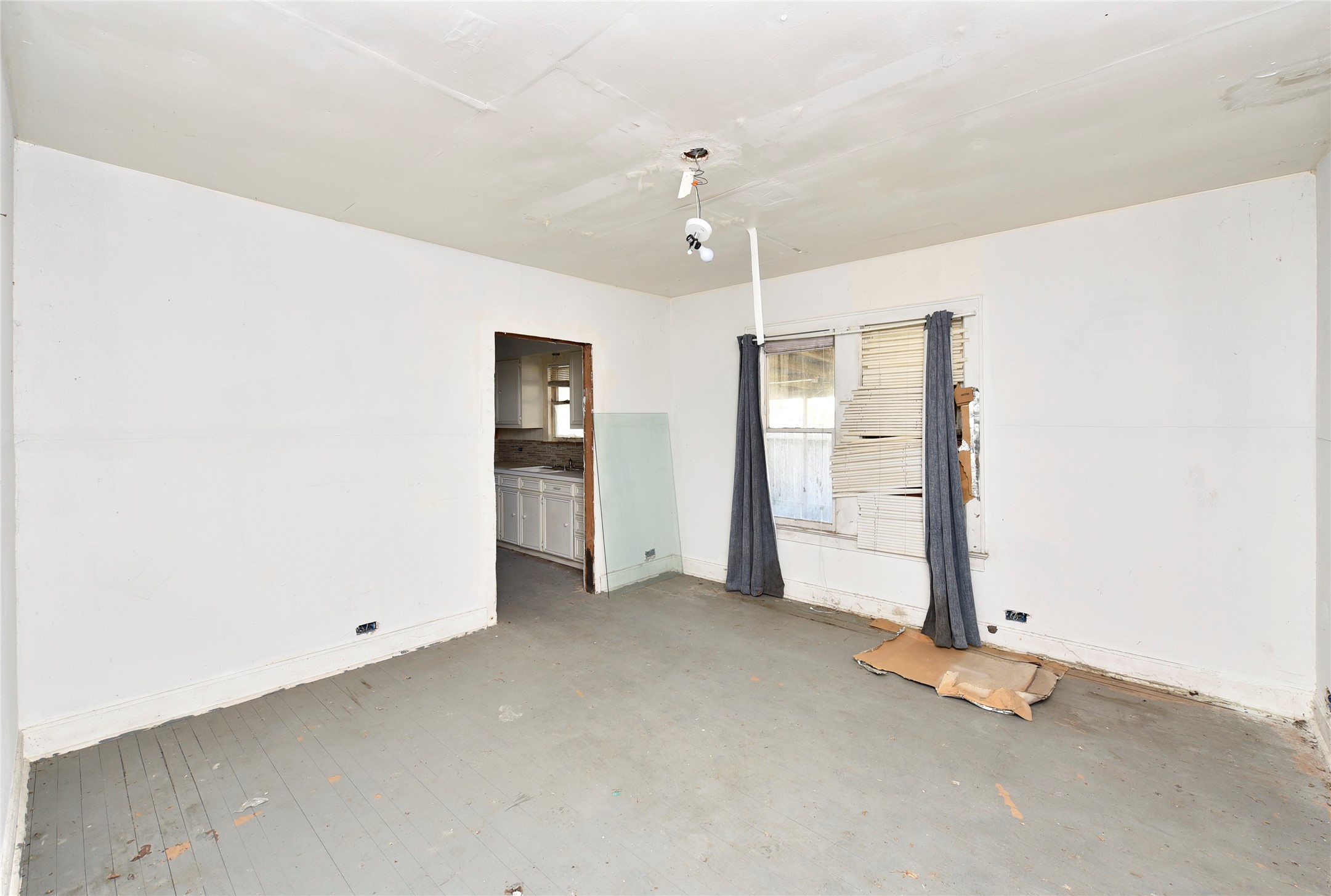908 6th Street Rosenberg, TX 77471 - Photo 11 of 34 wooden floor in an empty room