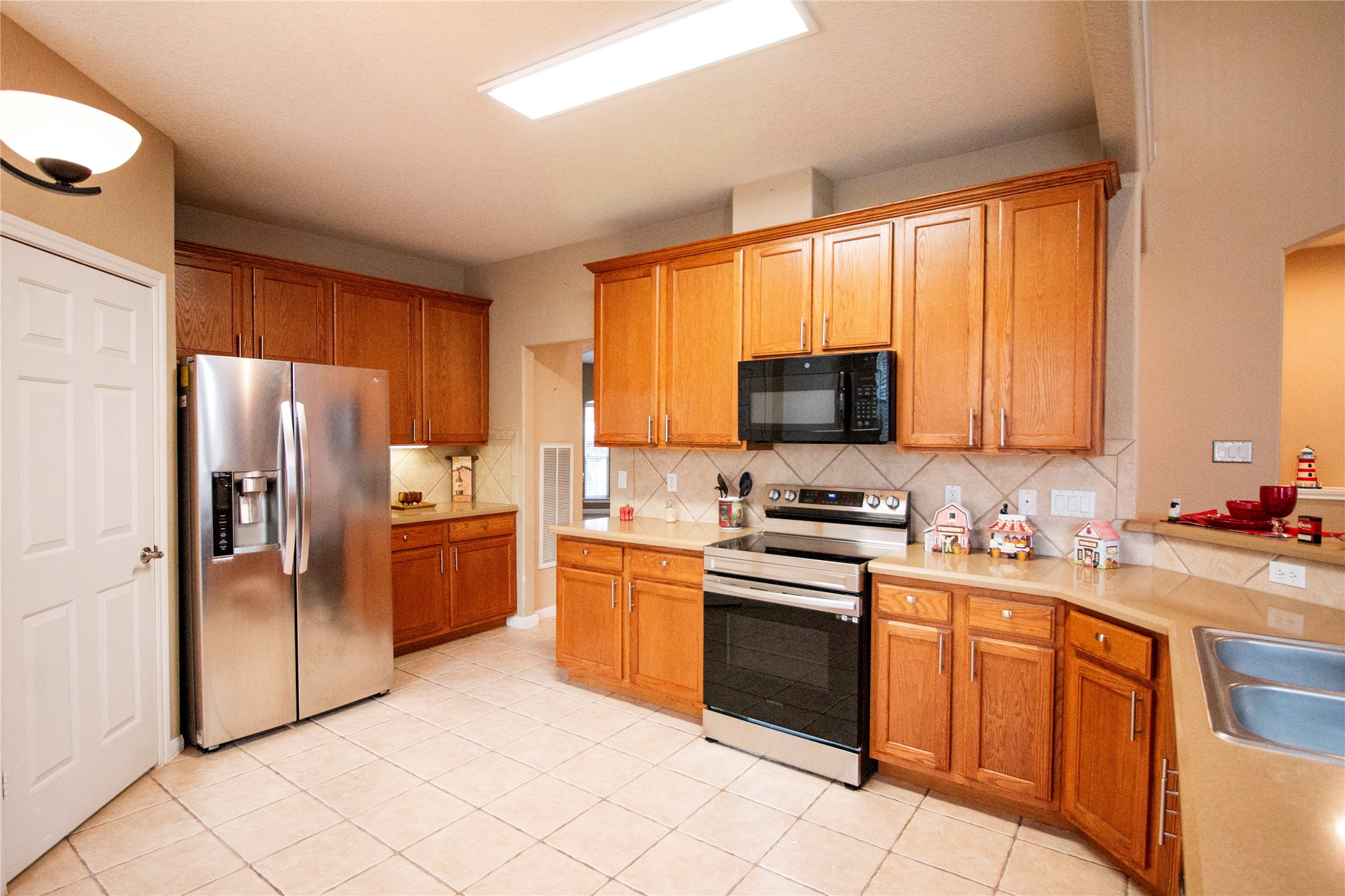 3318 Shadowcrest Lane Spring, TX 77380 - Photo 3 of 14