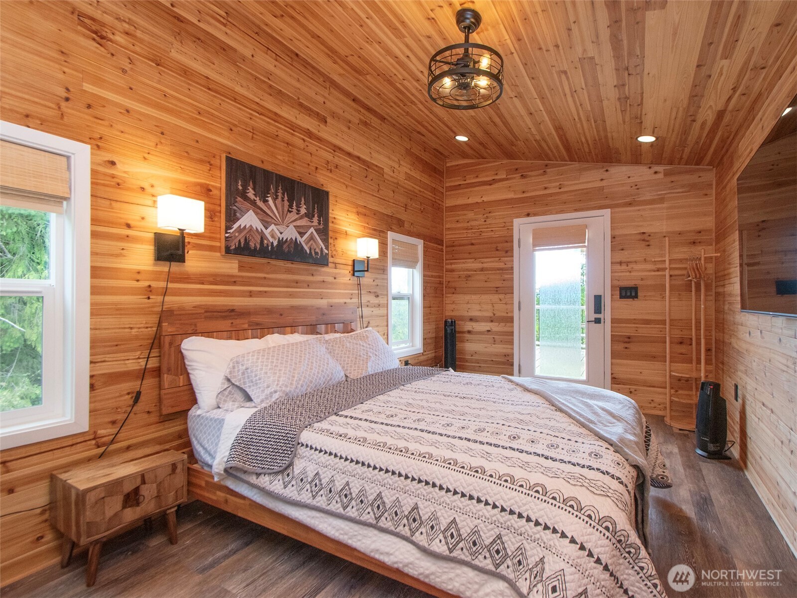 262 Break View Road Port Angeles, WA 98363 - Photo 15 of 37