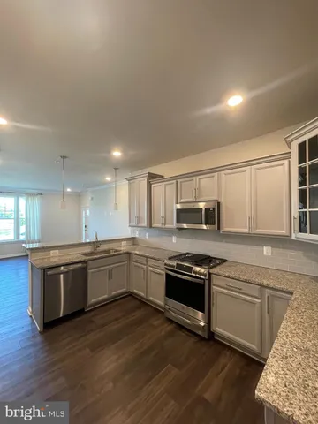 $2,400 | 4914 MacDonough Place, Frederick, MD 21703