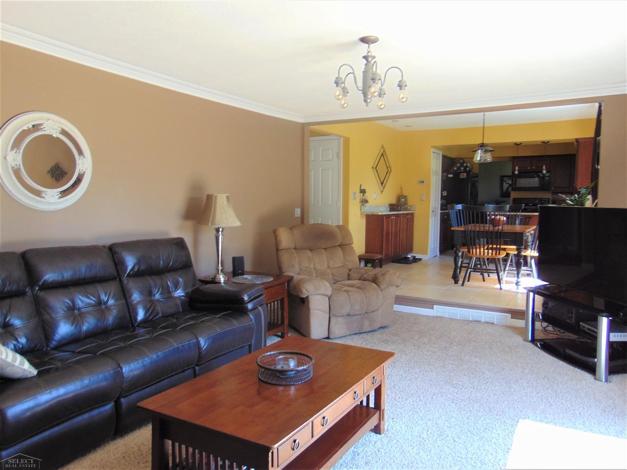 35397 Bobcean Road Clinton Township, MI 48035 - Photo 30 of 59 31393511-29.JPG