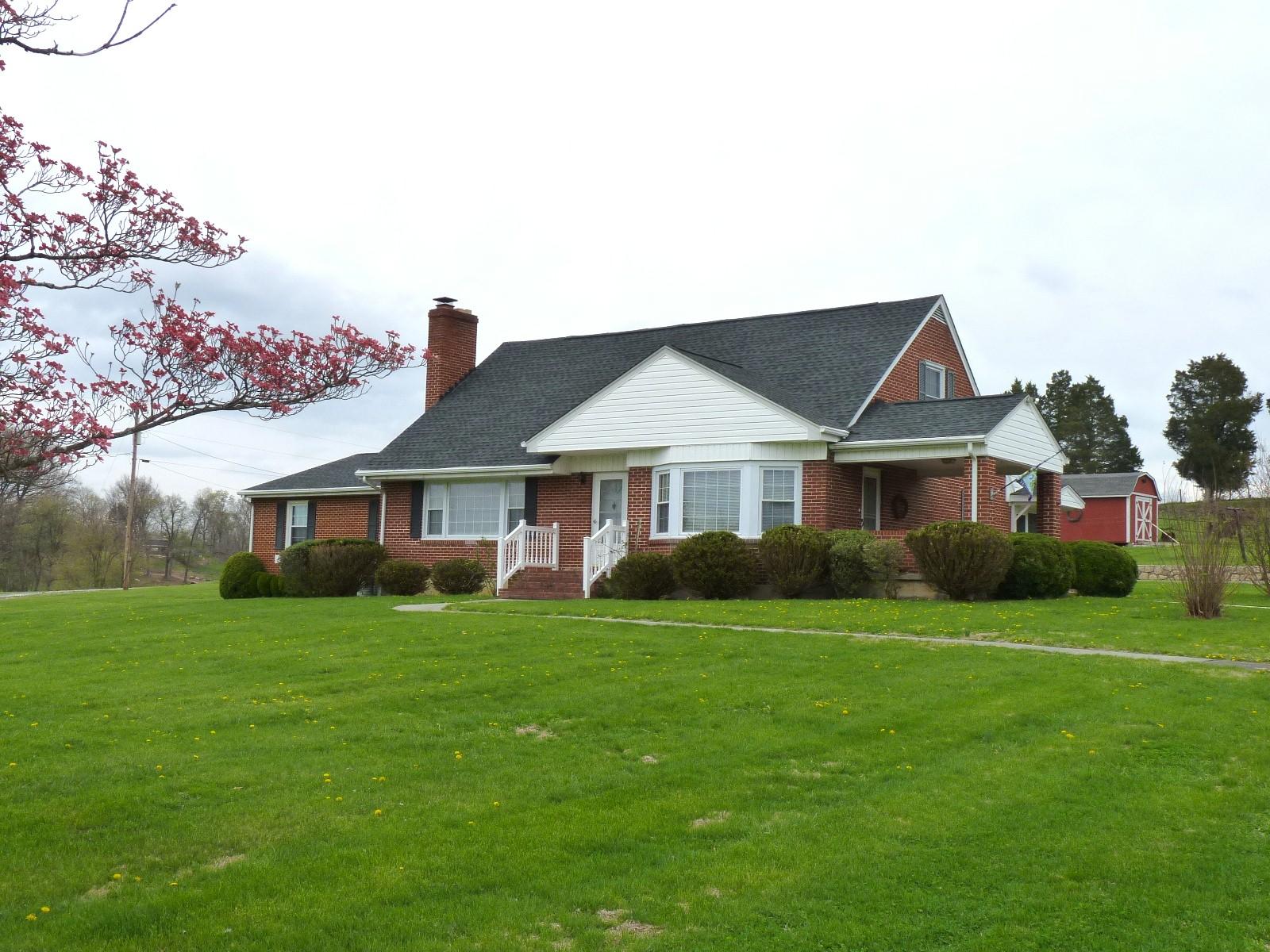 2306 Trinity Road Troutville, VA 24175 - Photo 1 of 35 Front of Home