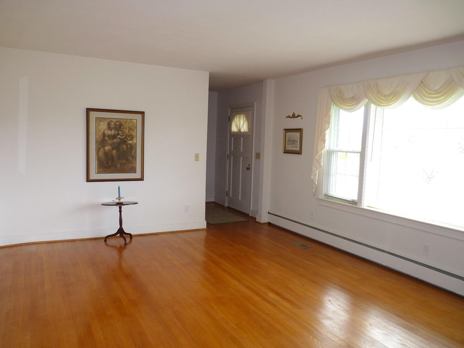 2306 Trinity Road Troutville, VA 24175 - Photo 10 of 35 Living Room
