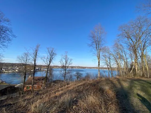 $99,900 | 3 Donnell Lake Street, Vandalia, MI 49095