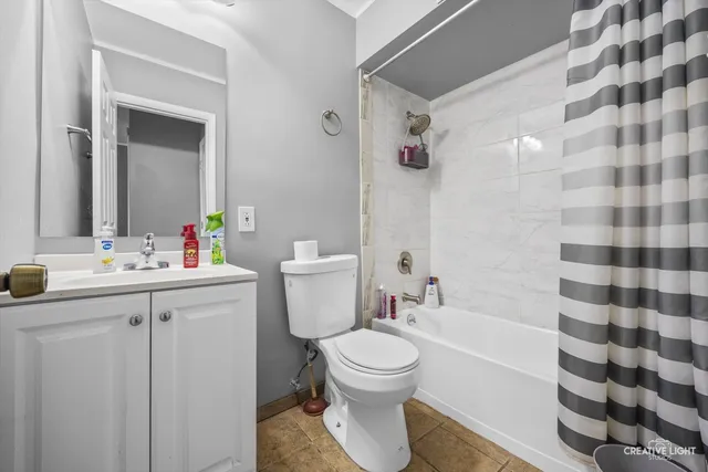 $110,000 | 18555 Hickory Court, Unit 21, Lansing, IL 60438