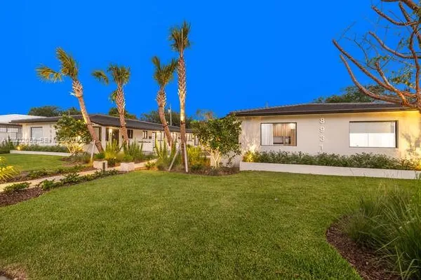 $2,100 | 8931 Northeast 2nd Avenue, Unit S3, El Portal, FL 33138