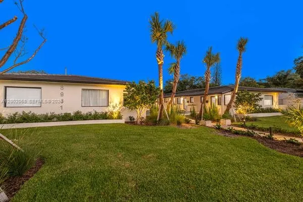 $2,100 | 8931 Northeast 2nd Avenue, Unit S3, El Portal, FL 33138