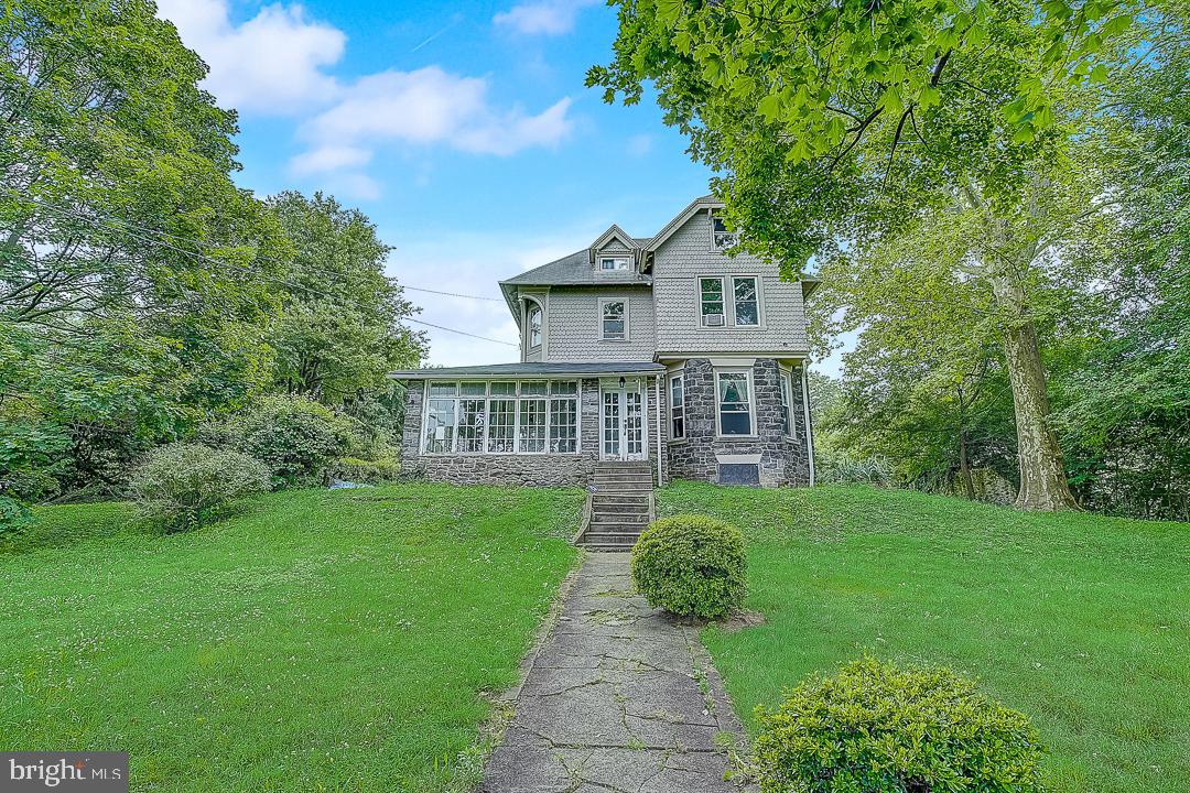 5413 Ridge Avenue Philadelphia, PA 19128 - Photo 3 of 15 Gallery Image 3