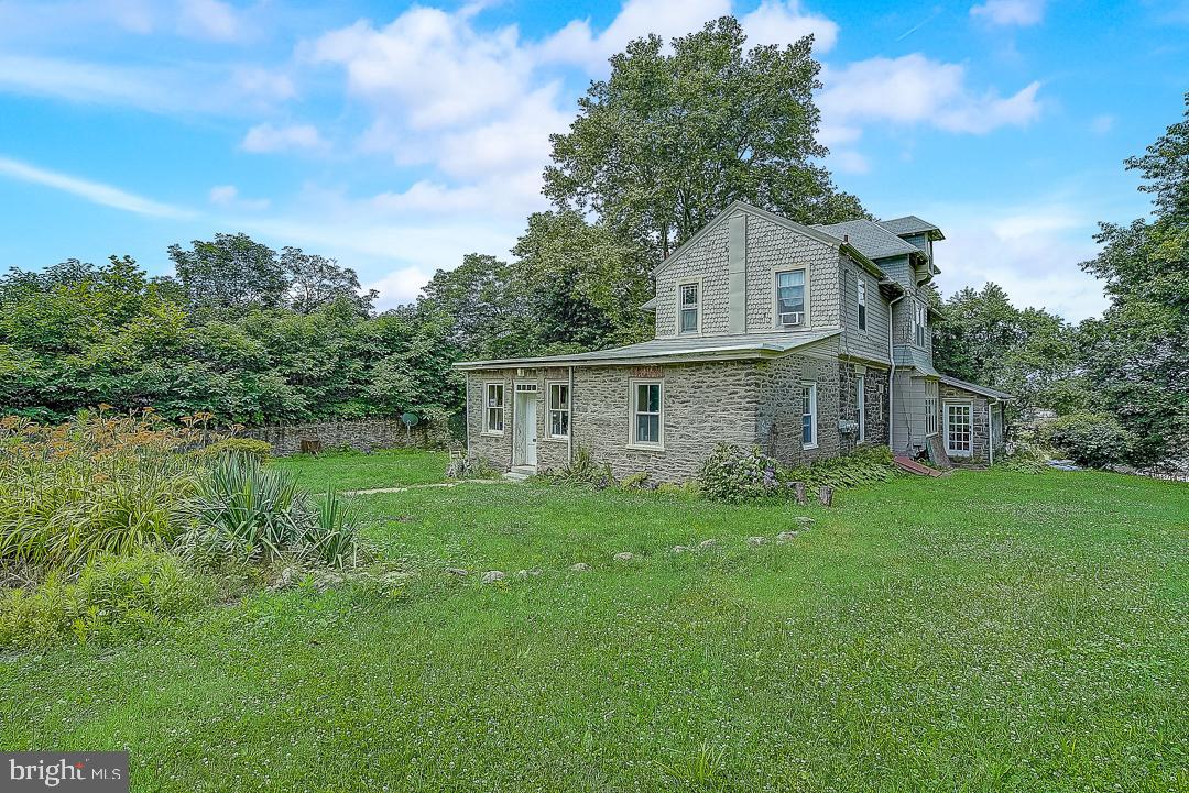 5413 Ridge Avenue Philadelphia, PA 19128 - Photo 7 of 15 Gallery Image 7