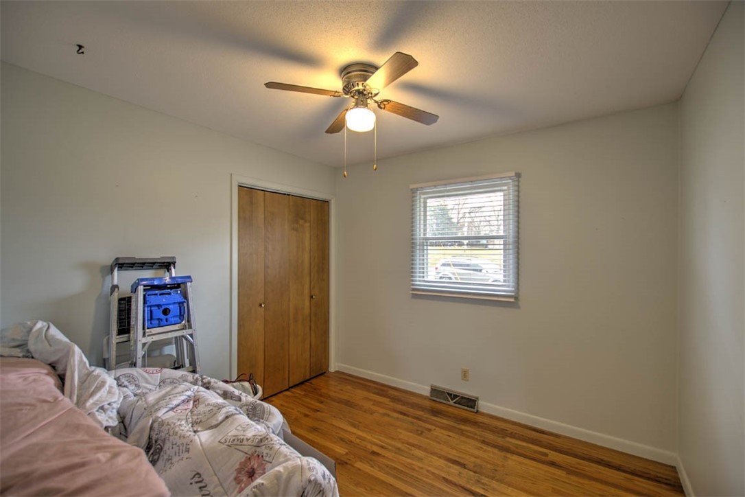 2105 North Summit Avenue Decatur, IL 62526 - Photo 17 of 29 Gallery Image 17