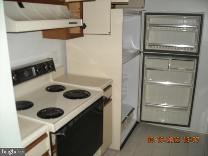 4922 Columbia Road, Unit 2 88 Columbia, MD 21044 - Photo 4 of 8 Kitchen