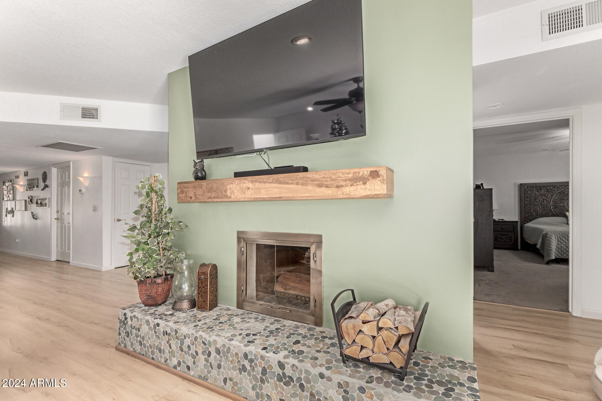 7825 East Granada Road Scottsdale, AZ 85257 - Photo 9 of 40 09 - Granada