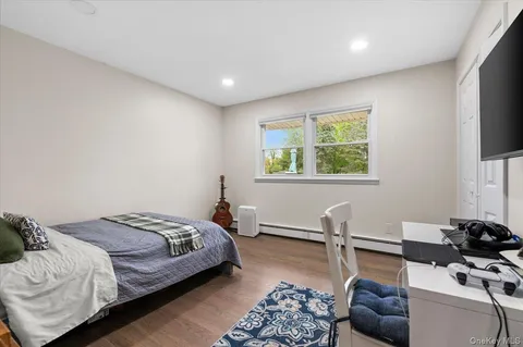 $1,488,000 | 11 Beaver Drive, Bayville, NY 11709