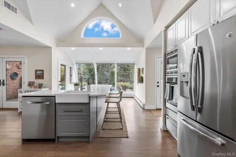 $1,488,000 | 11 Beaver Drive, Bayville, NY 11709