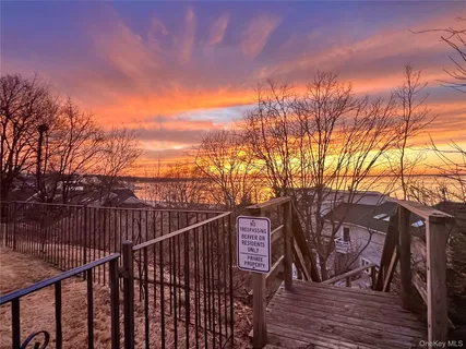 $1,488,000 | 11 Beaver Drive, Bayville, NY 11709