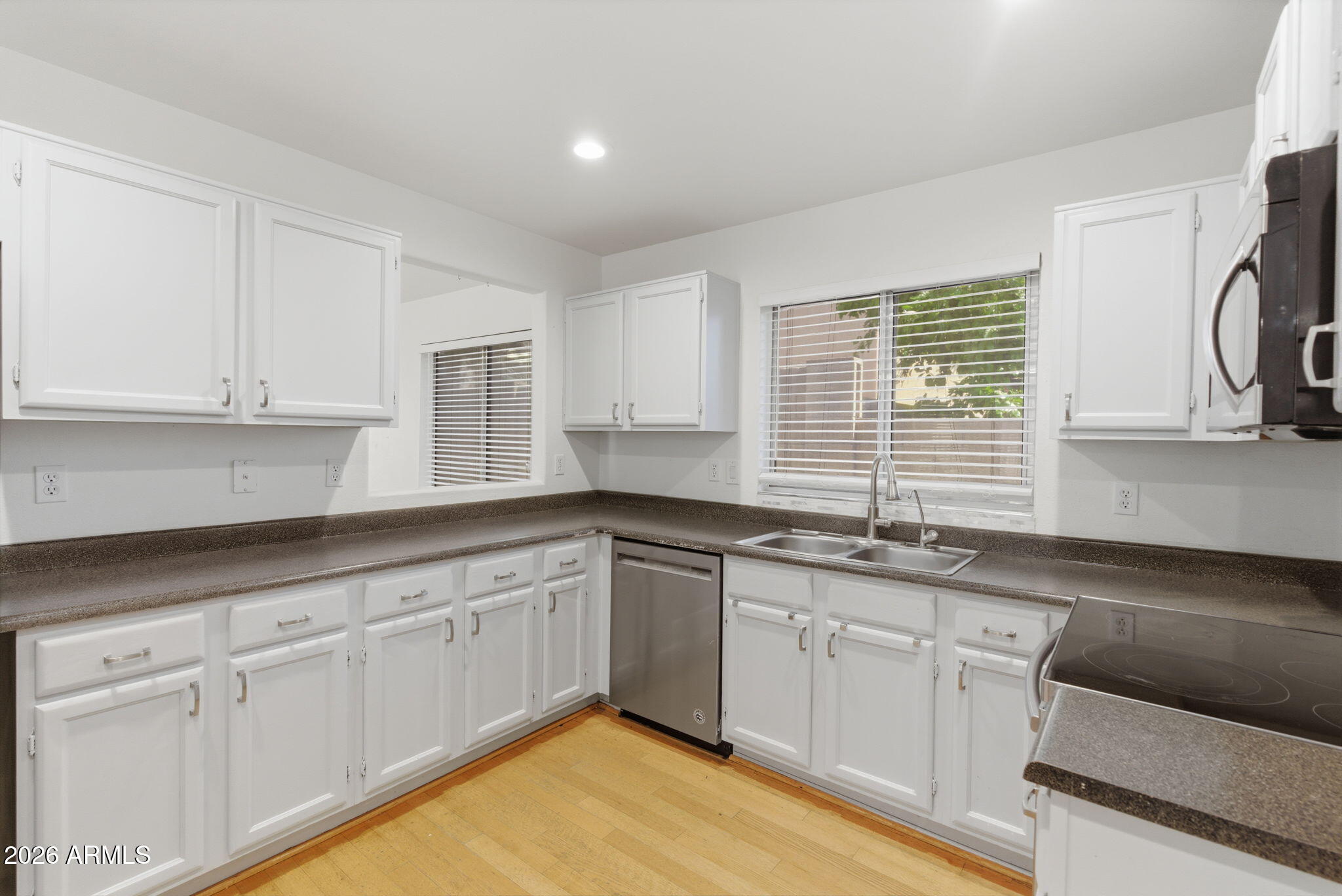 3622 West Marco Polo Road Glendale, AZ 85308 - Photo 10 of 35 Kitchen you will love to cook in