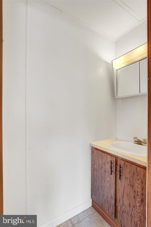 947 Valley View Road York, PA 17406 - Photo 12 of 25 Gallery Image 12